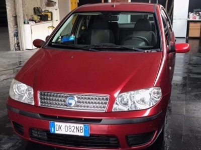 Usato 2007 Fiat Punto 1.2 Benzin 60 CV (4.000 €)