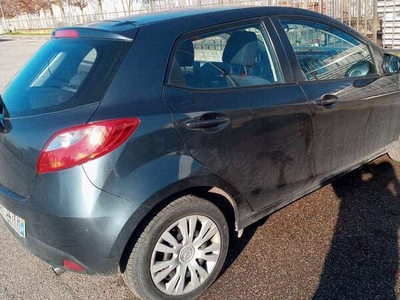 Usato 2009 Mazda 2 1.3 Benzin 80 CV (4.250 €)