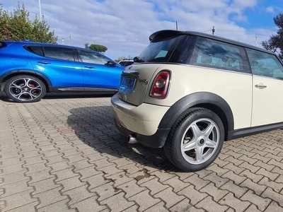 Usato 2009 Mini Cooper D 1.6 Diesel 109 CV (7.500 €)