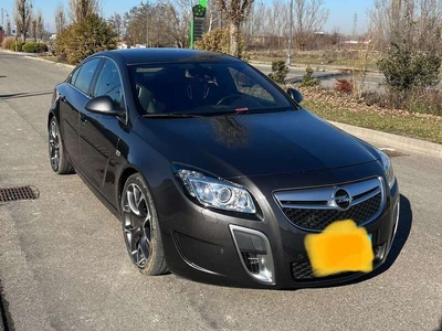 Usato 2011 Opel Insignia 2.8 Benzin 325 CV (12.000 €)