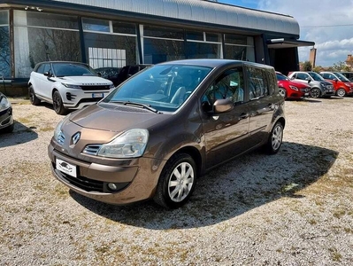 Usato 2011 Renault Modus 1.6 Benzin 113 CV (6.500 €)