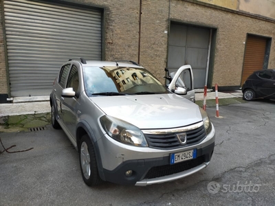 Usato 2012 Dacia Sandero 1.6 LPG_Hybrid 84 CV (5.500 €)