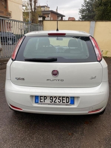 Usato 2013 Fiat Grande Punto 1.4 CNG_Hybrid 78 CV (2.500 €)