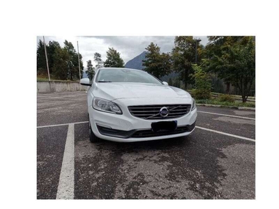 Usato 2014 Volvo V60 2.0 Diesel 136 CV (11.900 €)