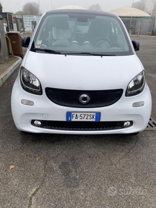 Usato 2015 Smart ForTwo Coupé Benzin (8.600 €)