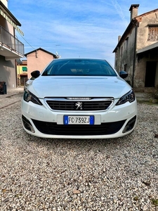 Usato 2016 Peugeot 308 1.6 Diesel 120 CV (8.700 €)