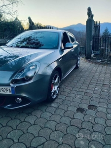 Usato 2018 Alfa Romeo Giulietta 1.6 Diesel 120 CV (12.000 €)