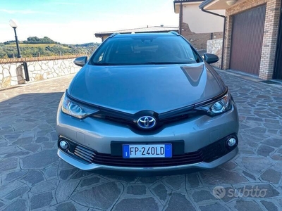 Venduto Toyota Auris Hybrid 1.8 Hybri. - auto usate in vendita