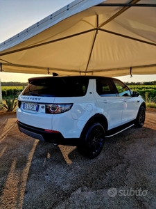Usato 2019 Land Rover Discovery Sport 2.0 Diesel 150 CV (30.000 €)