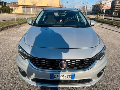 Usato 2020 Fiat Tipo 1.6 Diesel 120 CV (13.990 €)