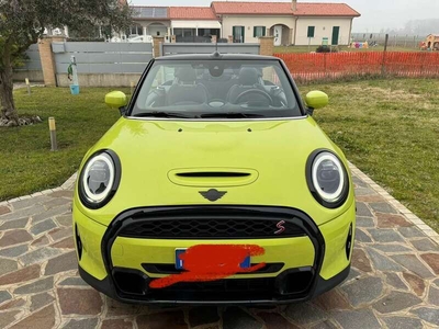 Usato 2021 Mini Cooper S Cabriolet 2.0 Benzin 178 CV (31.000 €)