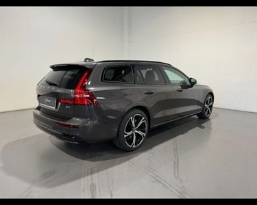 Usato 2023 Volvo V60 2.0 Diesel 197 CV (46.900 €)