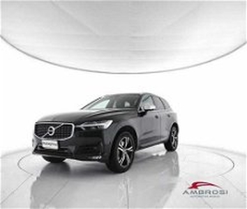 Volvo XC60 D4 AWD Geartronic R-design del 2018 usata a Viterbo