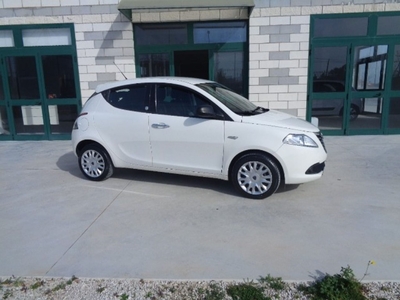 Lancia Ypsilon 1.2 69 CV