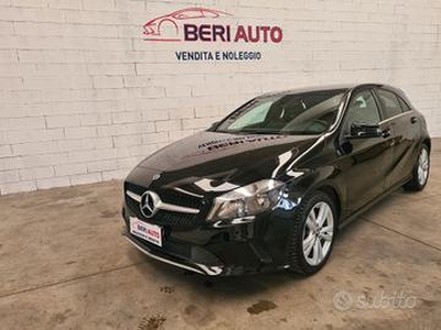 Mercedes-Benz grandinata tetto cofano resto ok cla