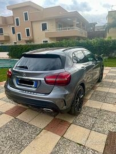 Mercedes Gla 200 Amg - 38 Mila km