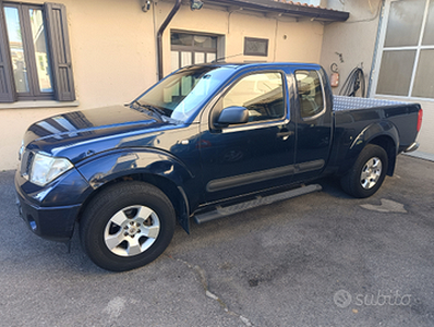 NISSAN Navara 2.5 TD 4x4 cassone lungo - 05