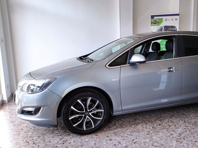 Opel Astra 1.7 CDTI 110CV 5 porte Cosmo usato