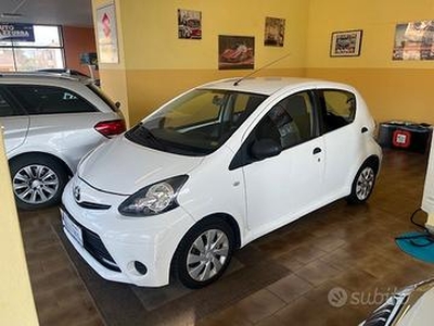 Toyota Aygo 1.0 5p.X NEOPATENTATO UNIPROP. - 2012