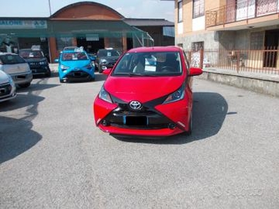 Toyota Aygo 1.0 X-PLAY 5P-KM57400