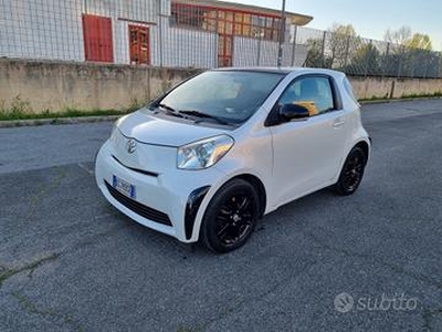 Toyota iQ 1.0