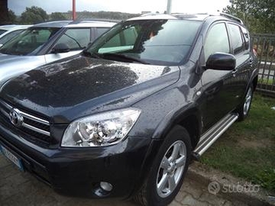 Toyota RAV 4 RAV4 Crossover 2.2 D-4D 177 CV Luxury