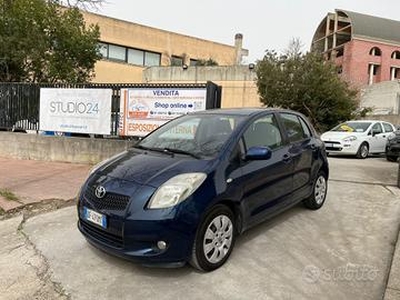 Toyota Yaris 1.3 5 porte