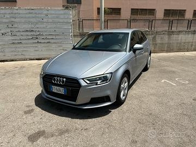 Audi A3 1.6 Tdi 116cv design 2019