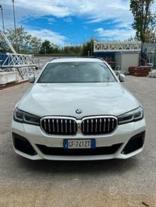 BMW 520 520d Touring mhev 48V xdrive Msport auto