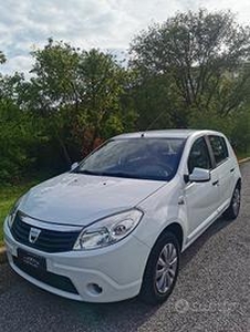 Dacia Sandero 1.2 55kw - GARANZIA 12 mesi