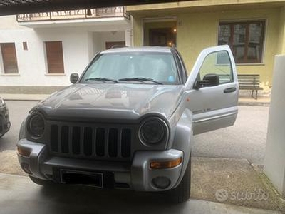 Jeep Cherokee 2.8 CRD LIMITED AUTOMATIC
