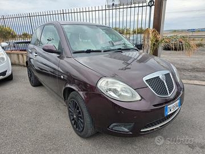 Lancia Ypsilon 1.3 MJT 75 CV