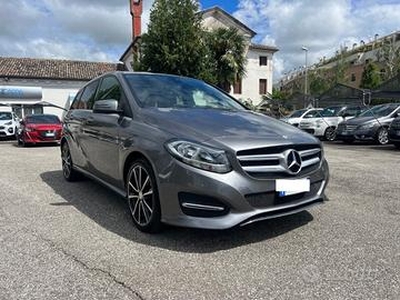 MERCEDES-BENZ B 180 CDI Automatic Sport INTERNI