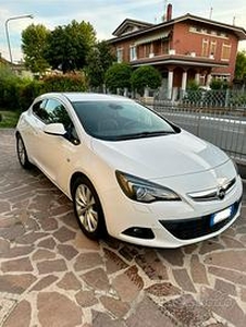 Opel Astra GTC - versione J