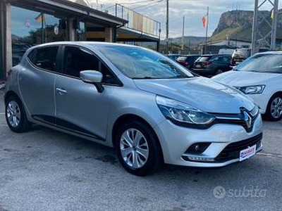 Renault Clio TCe 12V 75 CV 5 porte Business navi M