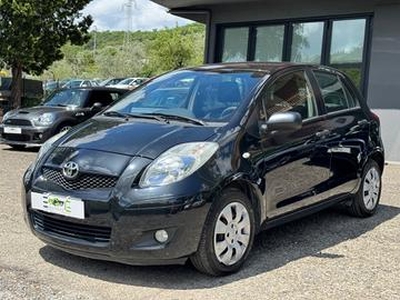 Toyota Yaris 1.0 5 porte NEOPATENTATI