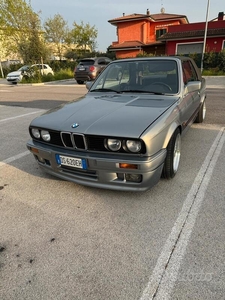 Usato 1987 BMW 320 Cabriolet 2.0 Benzin 129 CV (16.000 €)
