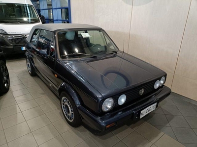 Usato 1990 VW Golf Cabriolet 1.6 Benzin 73 CV (19.900 €)