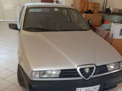 Usato 1993 Alfa Romeo 155 1.7 Benzin 113 CV (3.500 €)