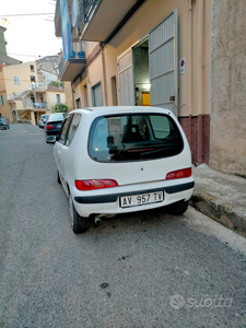 Usato 1998 Fiat 600 1.1 Benzin (2.000 €)