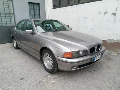 Usato 1999 BMW 520 2.0 Benzin 150 CV (1.900 €)