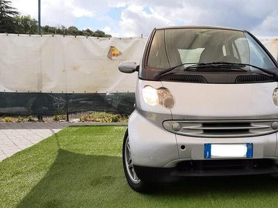 Usato 1999 Smart ForTwo Coupé 0.6 Benzin 54 CV (2.500 €)