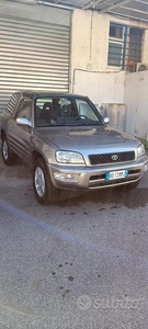 Usato 1999 Toyota RAV4 2.0 LPG_Hybrid 128 CV (4.000 €)