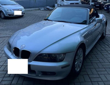 Usato 2000 BMW Z3 1.9 Benzin 118 CV (9.900 €)