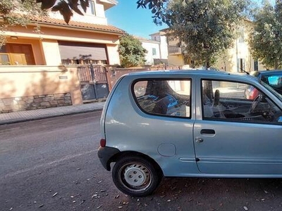 Usato 2000 Fiat 600 Benzin (1.800 €)
