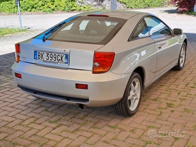 Usato 2000 Toyota Celica 1.8 Benzin 143 CV (7.200 €)