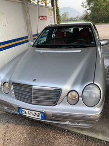 Usato 2001 Mercedes E200 2.0 LPG_Hybrid 136 CV (3.990 €)