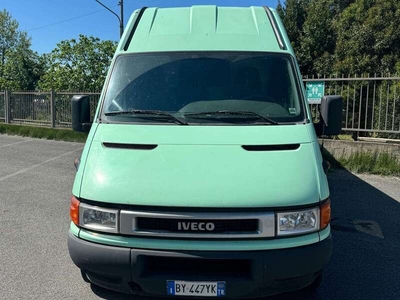 Usato 2002 Iveco Daily 2.8 Diesel 125 CV (9.000 €)