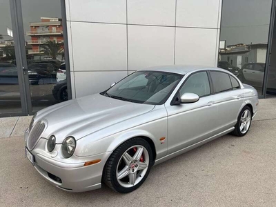 Usato 2002 Jaguar S-Type 4.0 Benzin 396 CV (22.500 €)