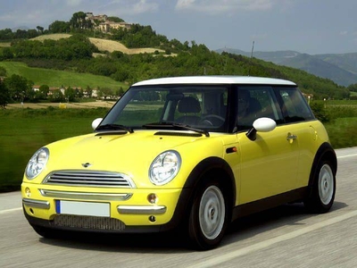 Usato 2002 Mini Cooper 1.6 Benzin 115 CV (2.800 €)